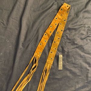 NWT Tan suede Theory belt with fringe